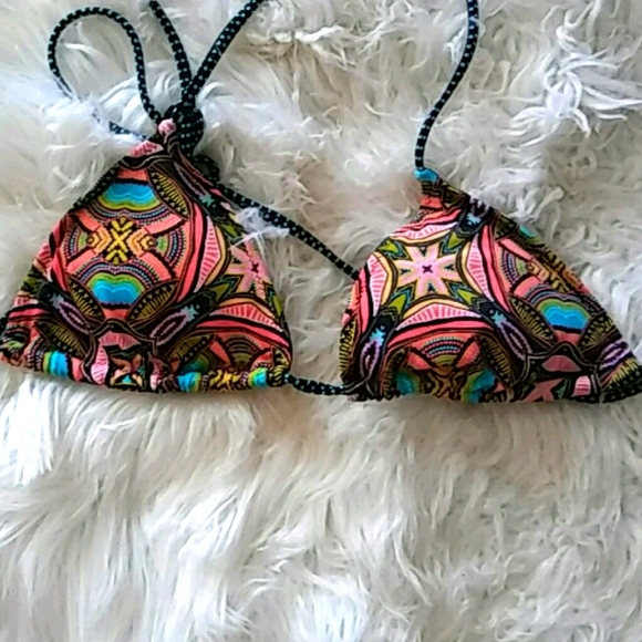 Victoria's Secret Modern Geo Teeny Triangle Bikini Top Size S - Picture 5 of 9